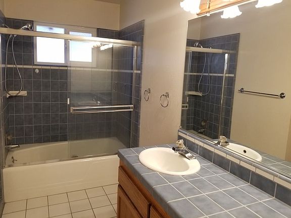 5th image of 17605 Johnson Ave