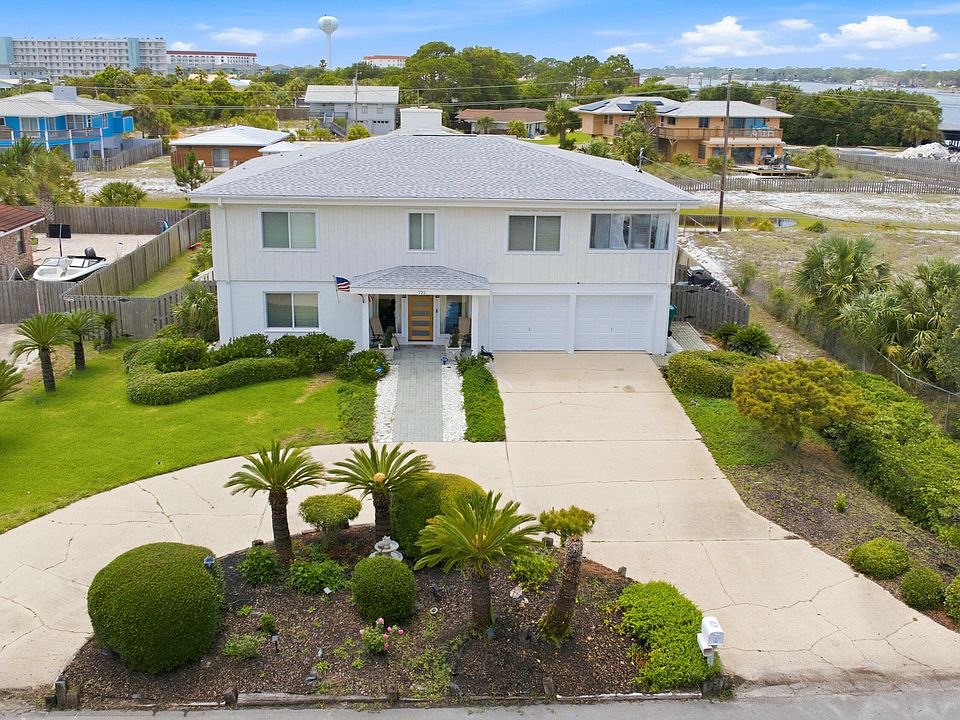 1st image of 721 Sailfish Dr
