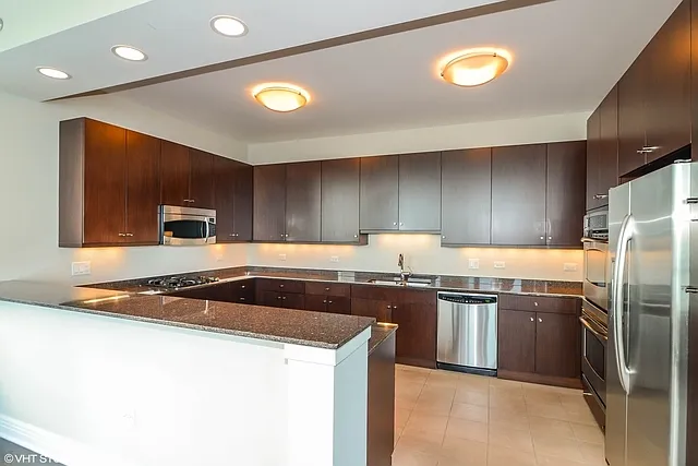 600 N Lake Shore Dr #3504 — Photo 7