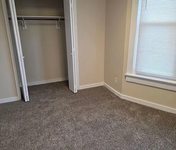 1630 Woodlawn Ave #5 — Photo 3