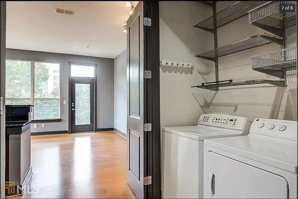 1 bed, 782 sqft, $1,925 — Photo 2