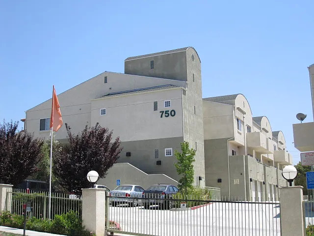 Towne Crest Apartments