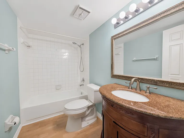 3041 Sandpiper Bay Cir #H201 — Photo 30