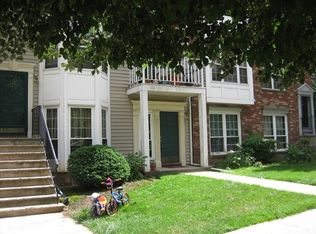 222 Sapphire Ln #574, Franklin Park, NJ 08823