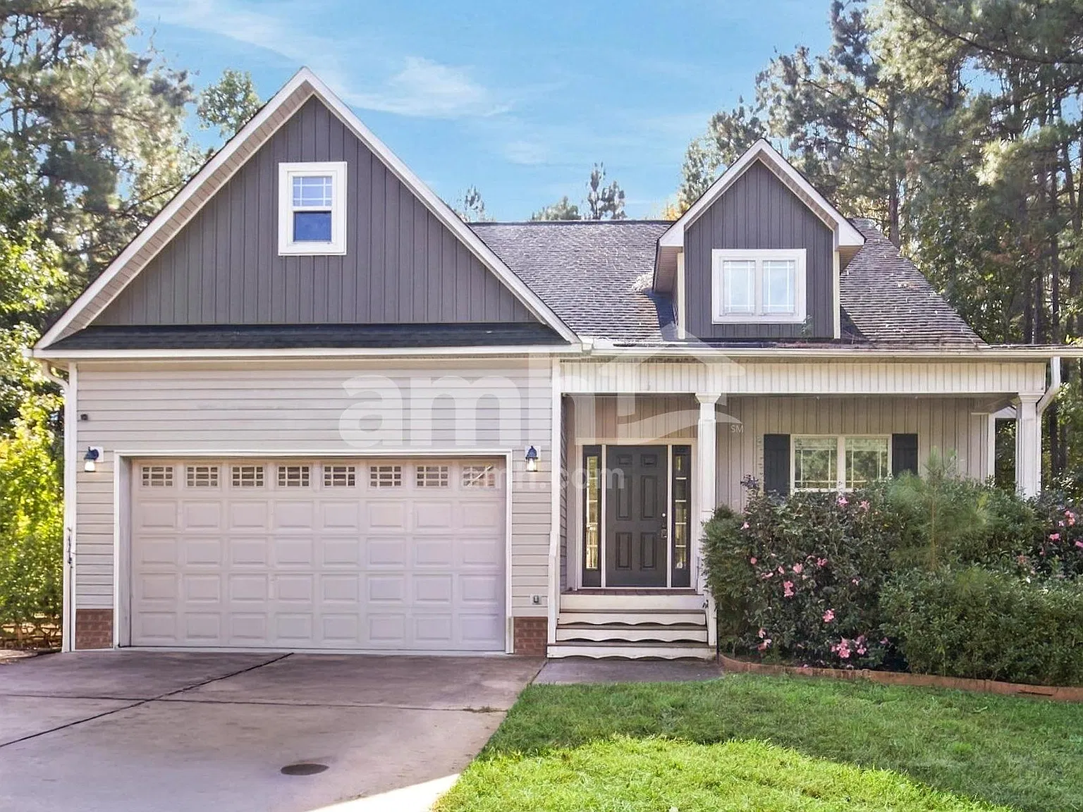 4 bed, 2.5 bath, 1971 sqft, $2,325 — Photo 1