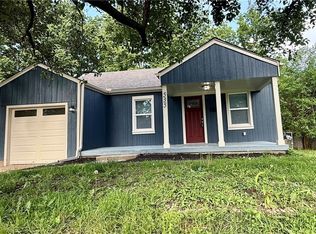 535 S Hardy Ave, Independence, MO 64053