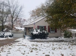 2459 Voorheis Rd, Waterford, MI 48328