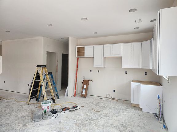 4th image of 5555 New Pleasant Way