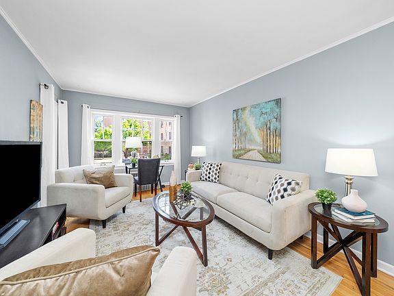 5th image of 213 N Marion St APT 2D