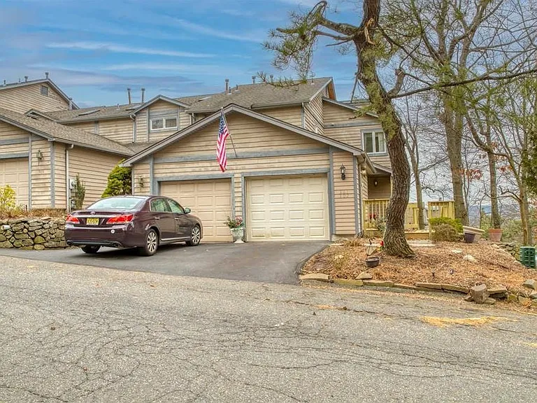 302 Heights Dr — Photo 19