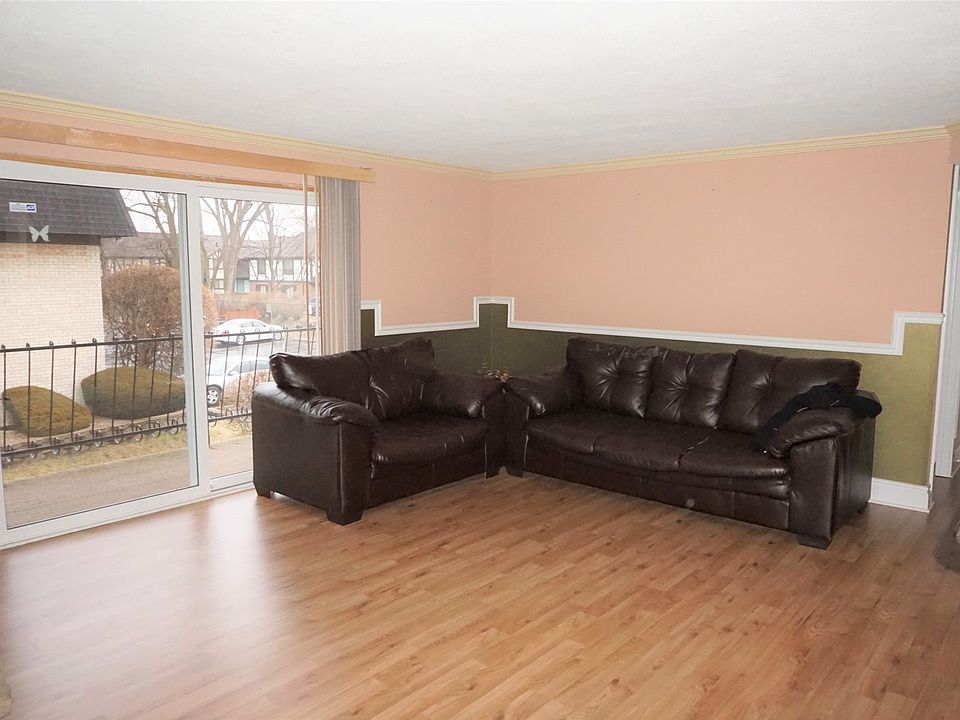 1st image of 11121 S 84th Ave APT 2B
