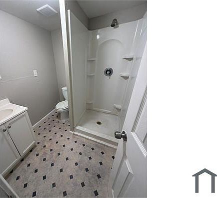 3rd image of 334 Crawford Rd