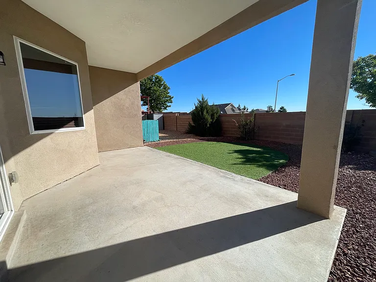 529 Minturn Ct NE — Photo 23