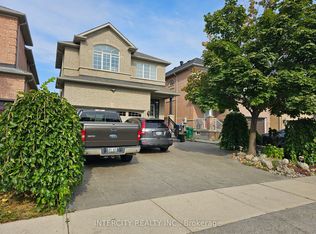 26 Zia Dodda Cres, Brampton, ON L6P 1J6