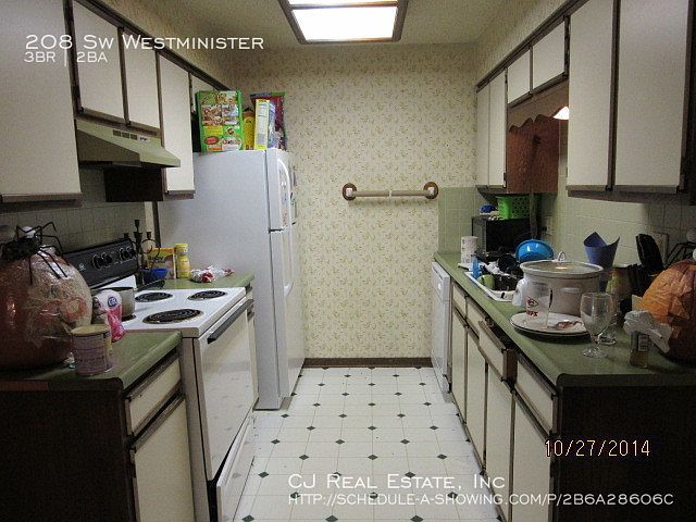 2nd image of 208 SW Westminister Rd