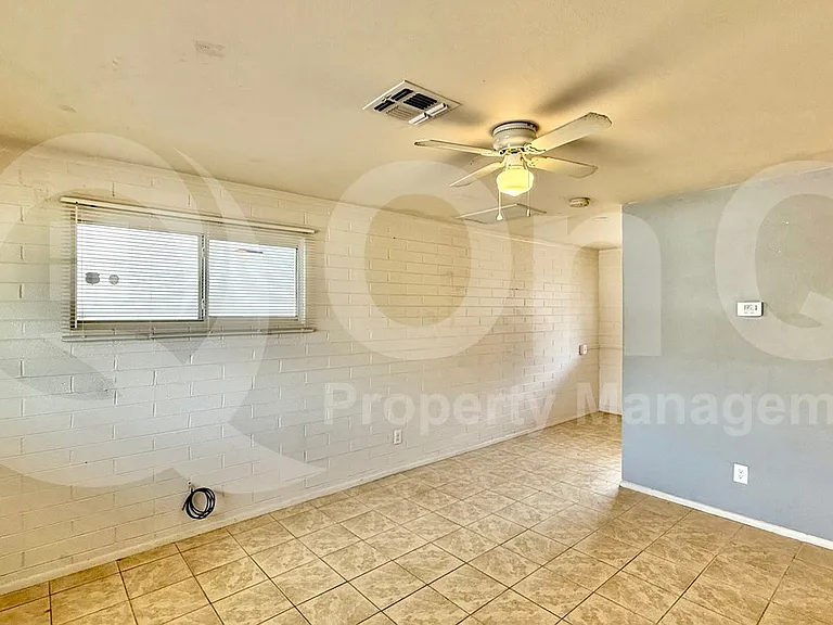 3122 E Hubbell St #B — Photo 9
