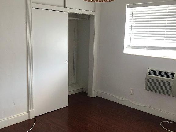 4th image of 7815 Crespi Blvd APT 5