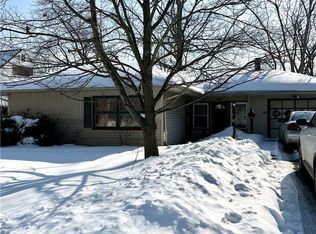 3283 Greenfield St NW, Warren, OH