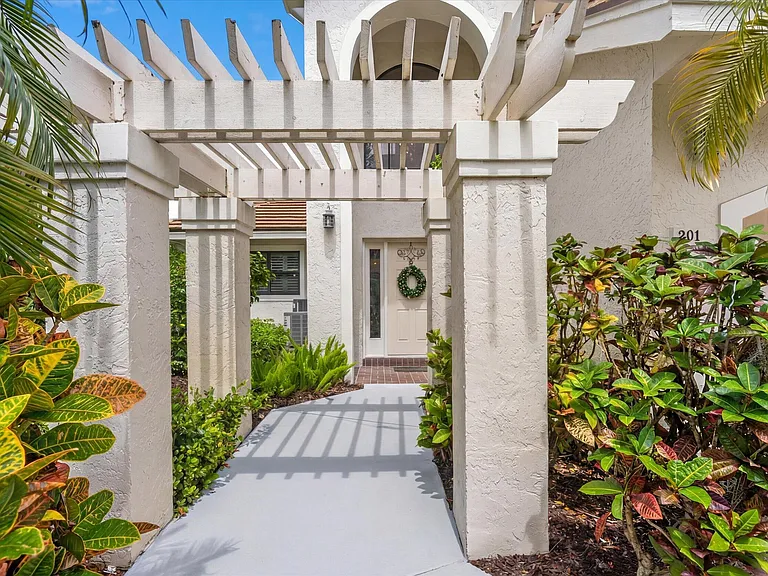 3971 Schooner Pointe Dr #201 — Photo 3