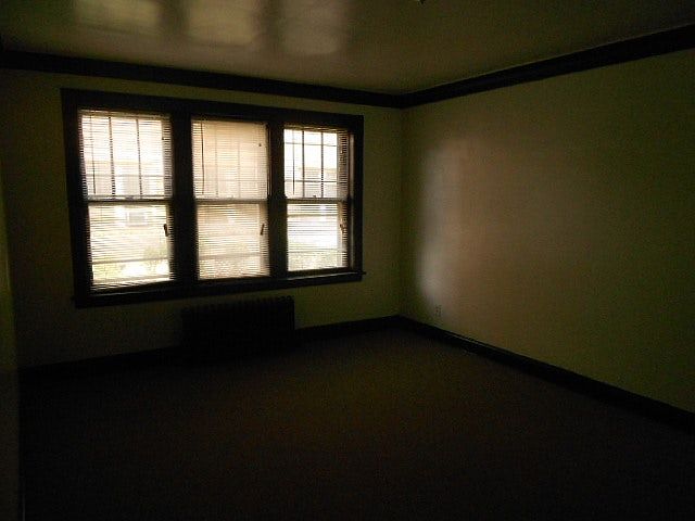 2nd image of 1046 W 87th St APT 3S