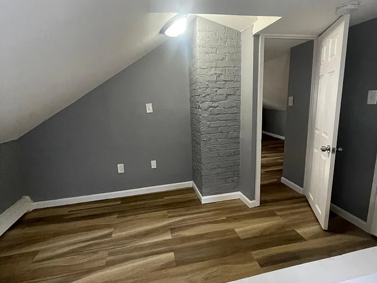 898 S 20th St #2F — Photo 5