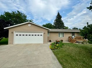 312 S 3rd St, Eden, SD 57232
