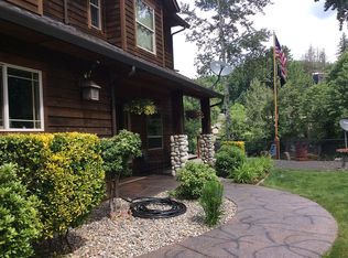 210 SE Whitten Rd, Mill City, OR 97360