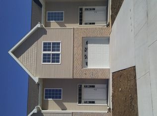 1615 Riverside Cir, Dixon, IL 61021