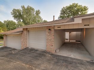 13405 Heather Hills Dr, Burnsville, MN 55337