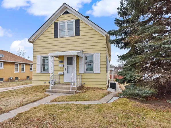2348 South 84th STREET, West Allis, WI 53227