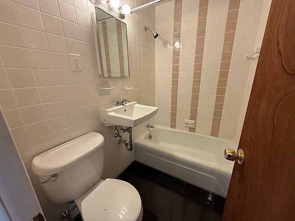 3rd image of 176 N Beacon St #3A