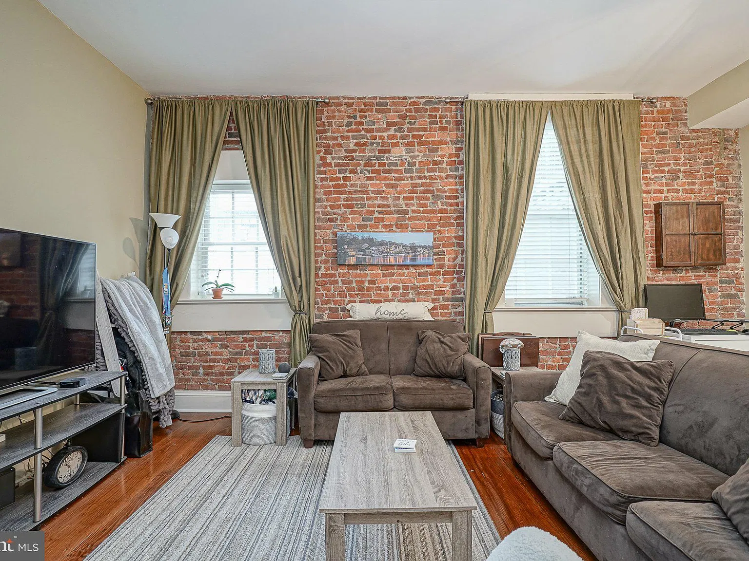 1 bed, 1.0 bath, 870 sqft, $2,300 — Photo 4