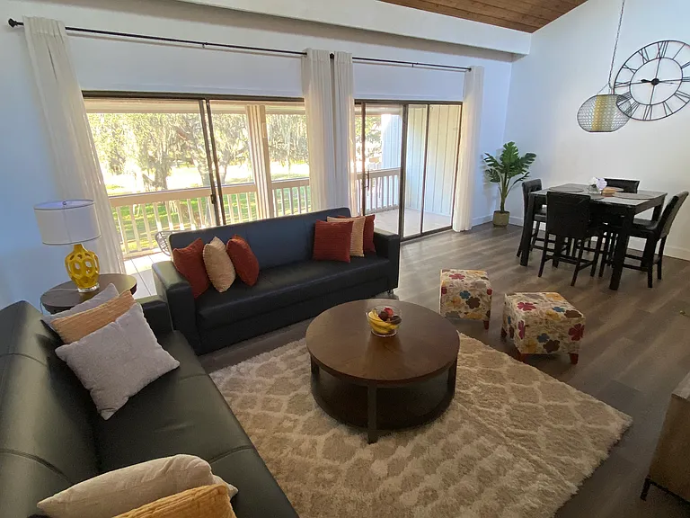 507 Maple Leaf Ct #1 — Photo 4