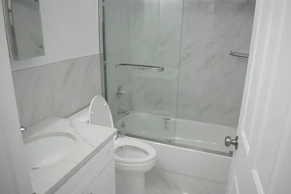 Rented by NY Space Finders Inc. | media 21