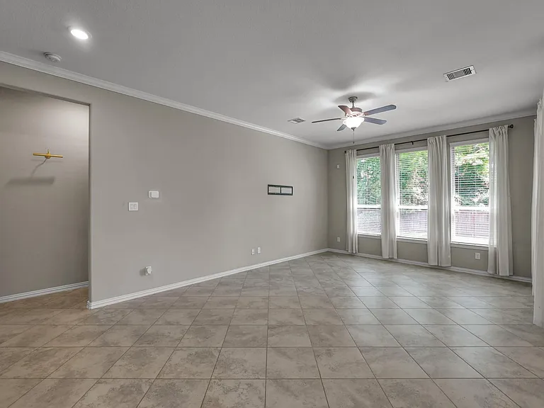 122 S Bearkat Ct — Photo 13