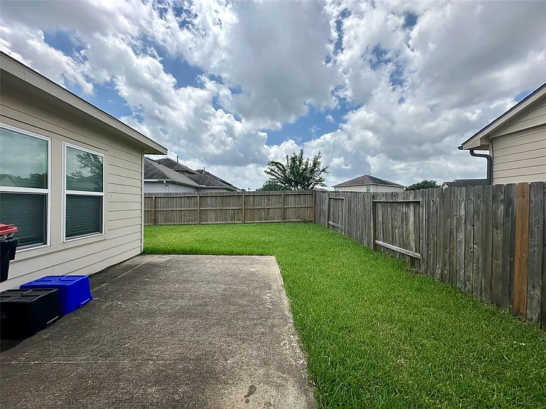 11111 Kingsnorth Dr — Photo 45