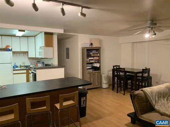 1215 Wertland St APT A14, Charlottesville, VA 22903