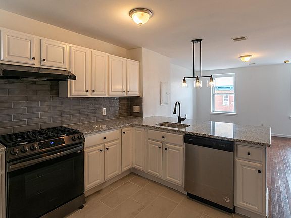 2nd image of 305 N 41st St #3