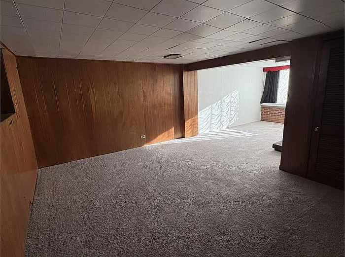 3 bed, 1350 sqft, $1,700 — Photo 1
