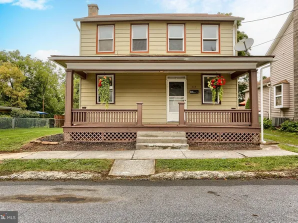 117 W Main St, Hershey, PA 17033