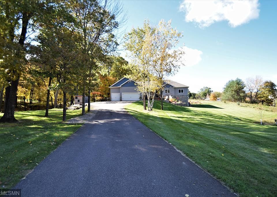 1st image of 1634 229th Ln NE