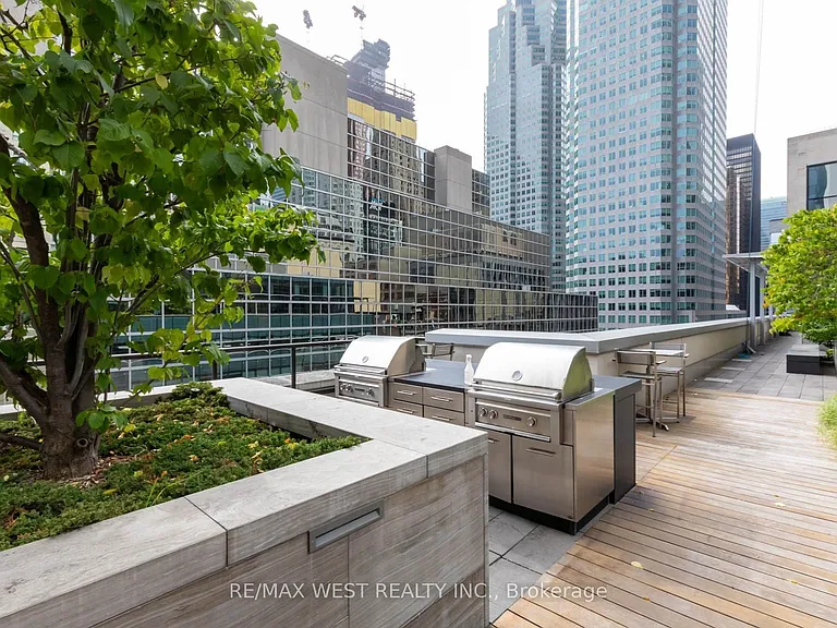 88 Scott St W #712 — Photo 19
