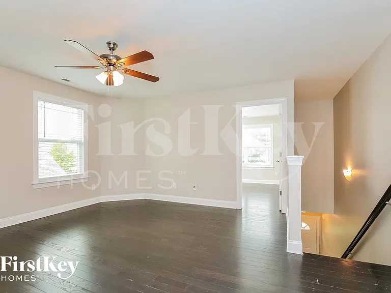 121 Wintergreen Ct — Photo 12