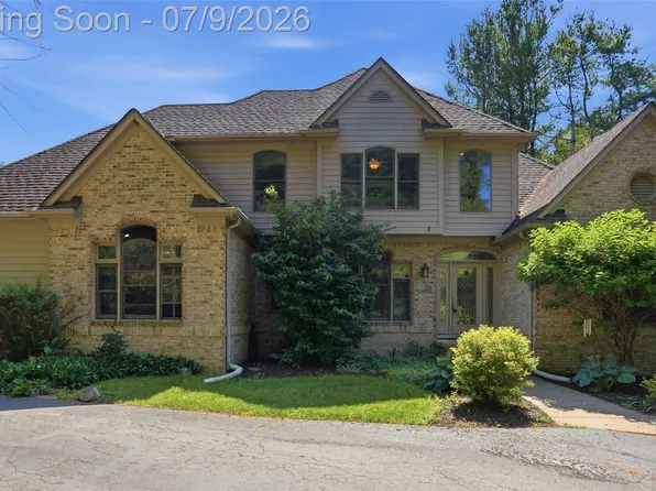 9326 Foley Crossing, Fenton, MI 48430