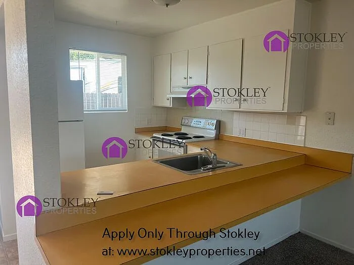 35 Roberts St #B — Photo 3