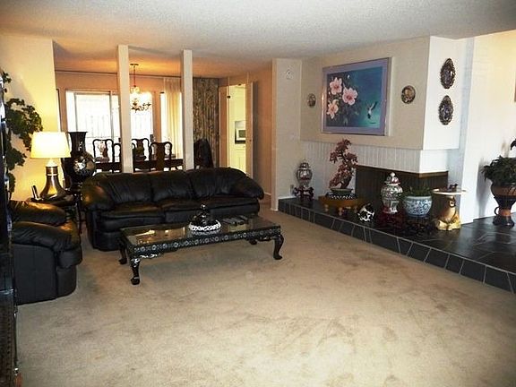 Spacious Living Room w/ FP