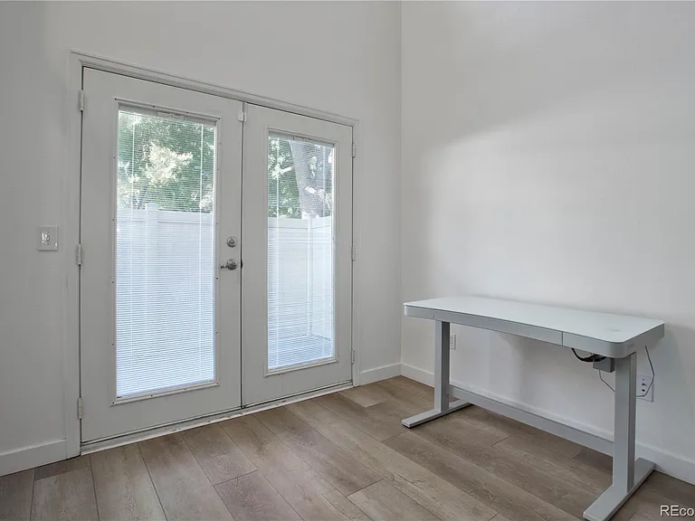 1370 S Idalia St #D — Photo 5