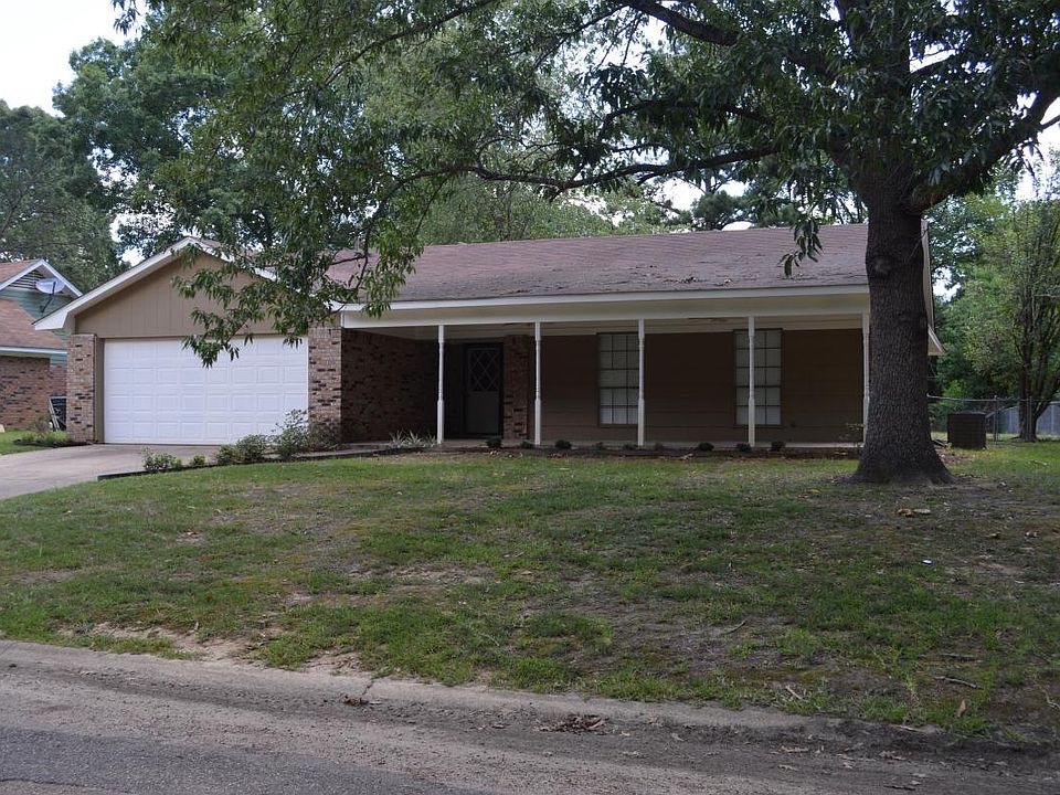 Peaceful setting with large front porch!