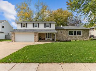 2115 Fairview St, Oshkosh, WI 54901