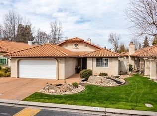 155 Crown Ln, Madera, CA